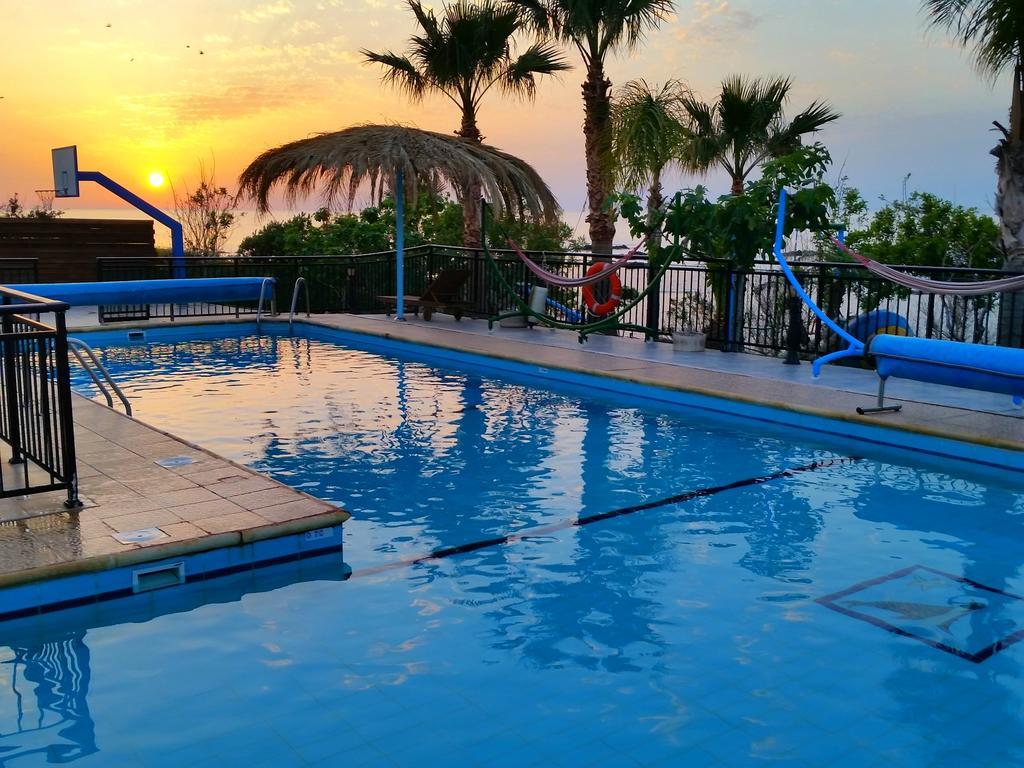 Astrofegia Beachfront Villa Помос Екстер'єр фото